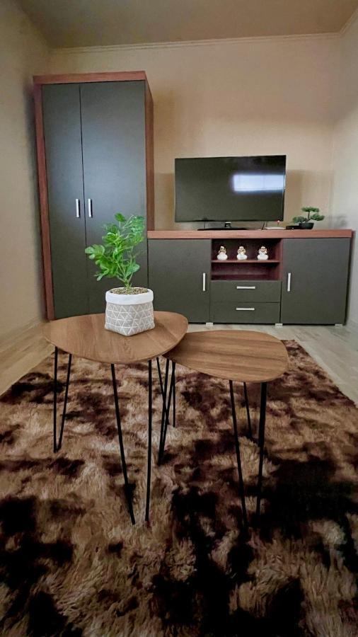 Garzon/ Studio Apartment Sahy Экстерьер фото