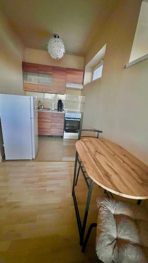 Garzon/ Studio Apartment Sahy Экстерьер фото